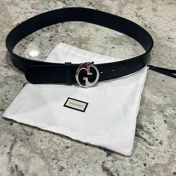 Authentic used Men’s Gucci belt - Picture 1 of 2